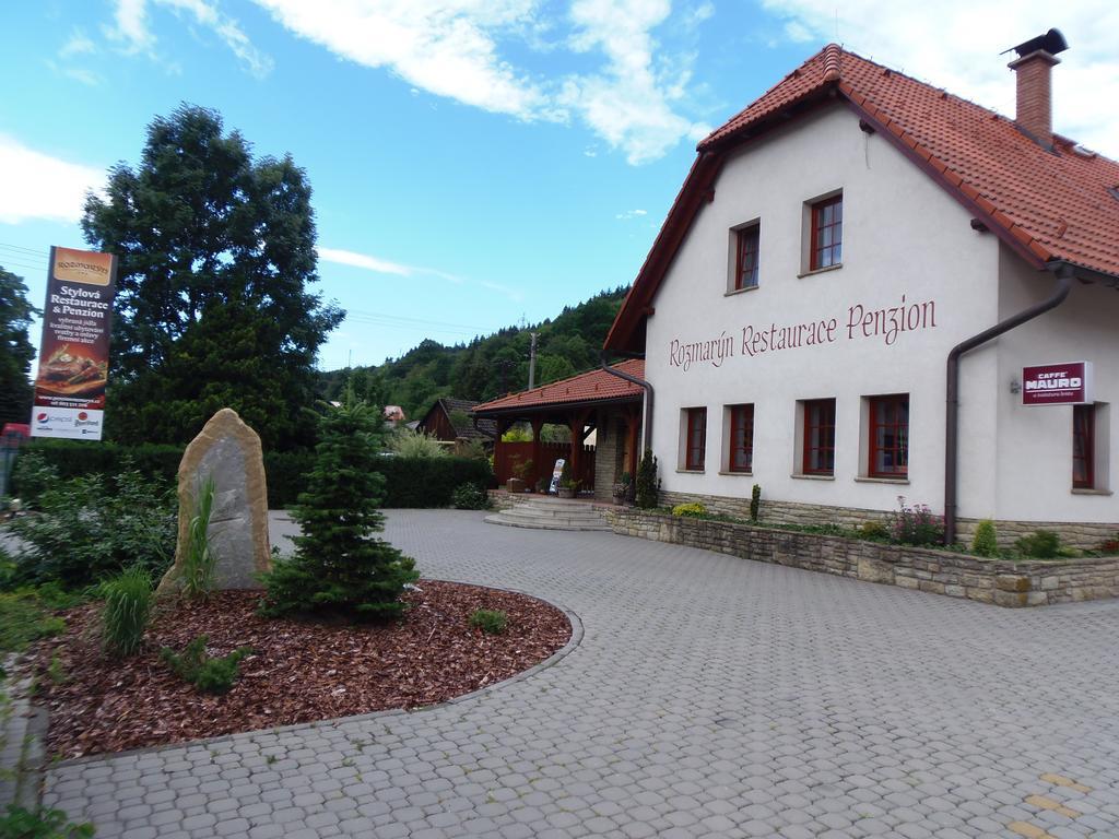 Penzion Rozmaryn Vsetin Bagian luar foto